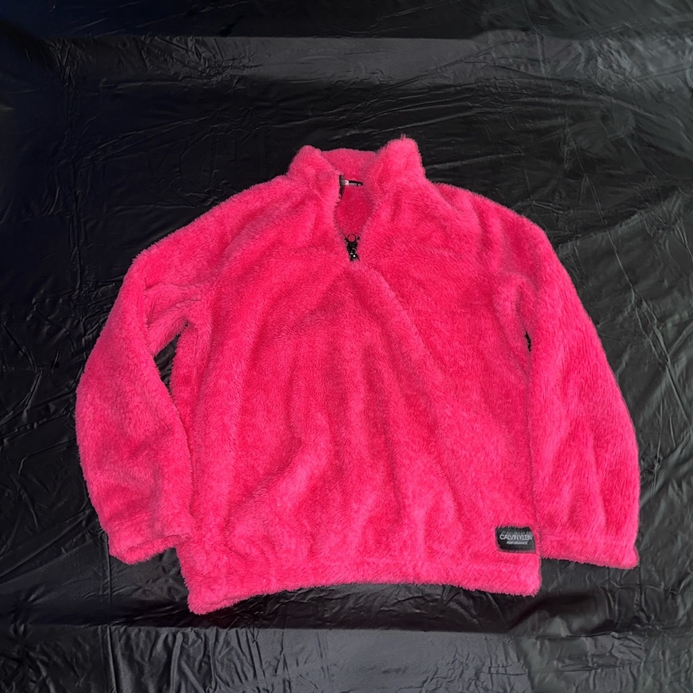 Calvin Klein top worn once fairly new no flaws I hope you like it